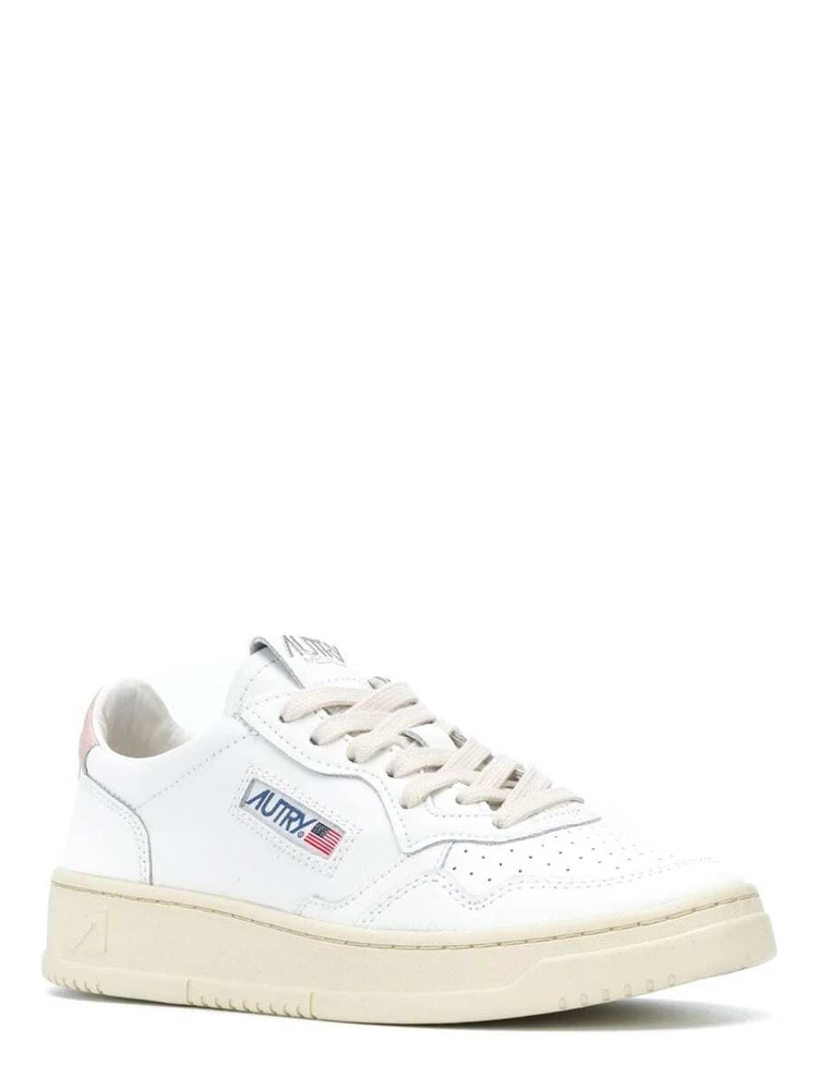 Medalist Low Sneakers with rubber sole and white leather upper unisex alternative