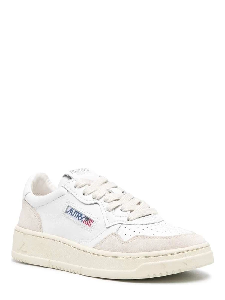 Medalist Low Sneakers with leather details and rubber sole, white color, unisex alternative