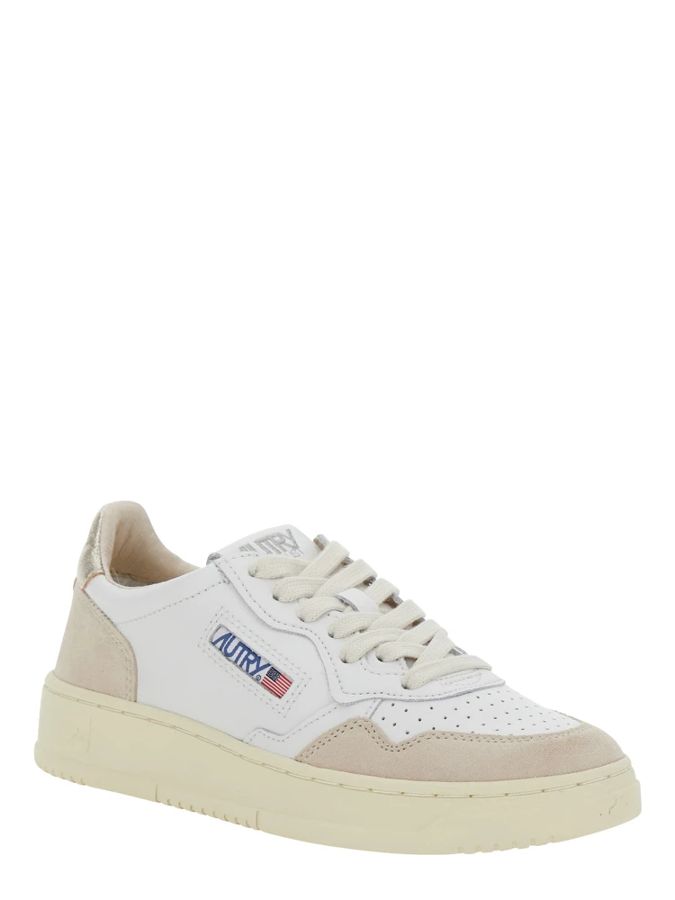 Medalist Low Sneakers with classic design in leather and white rubber sole, white color, unisex.