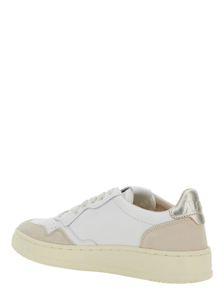 Medalist Low Sneakers with classic design in leather and white rubber sole, white color, unisex. alternative
