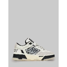 MA-94 sneakers