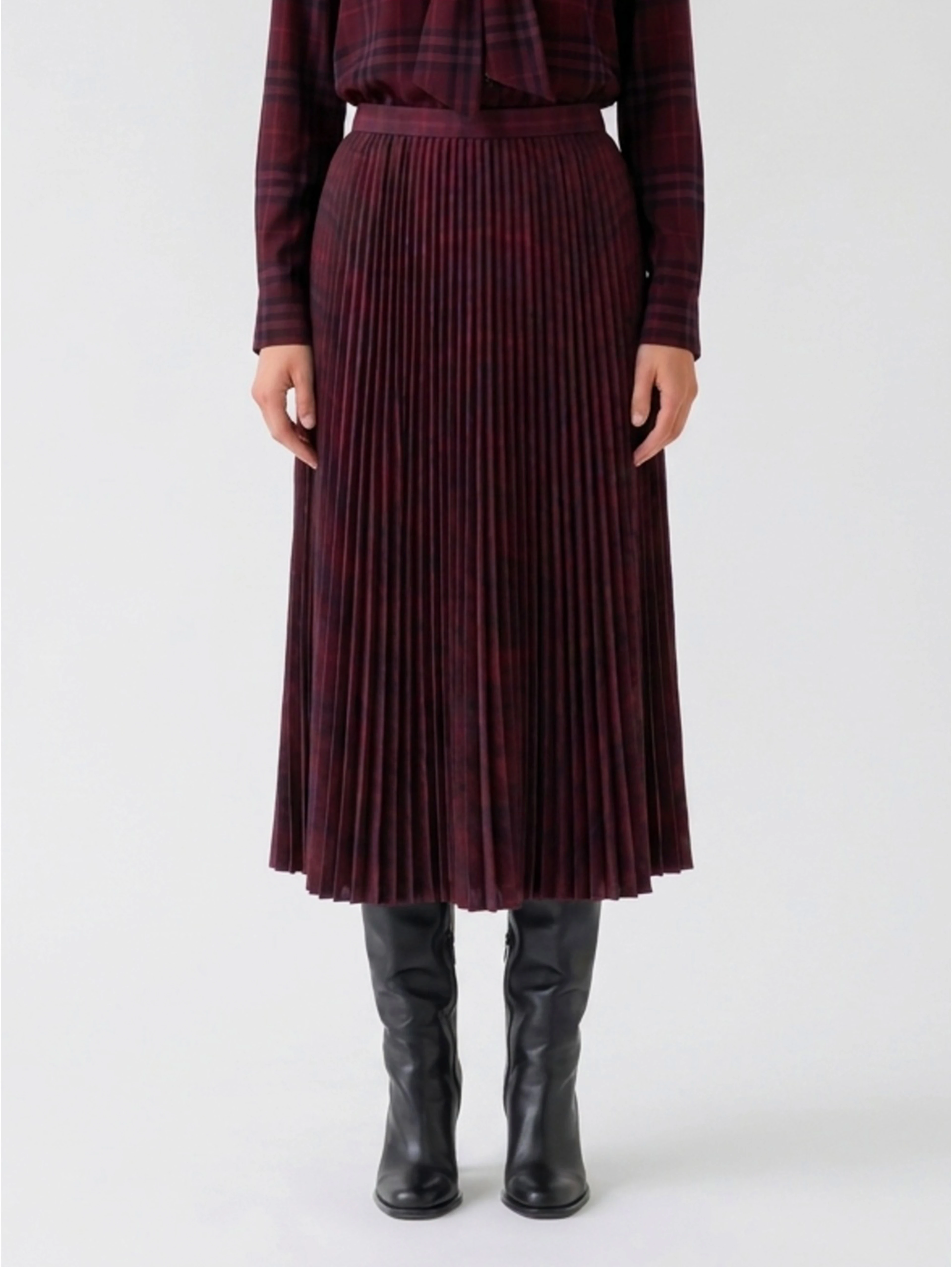 Pleated wool midi skirt