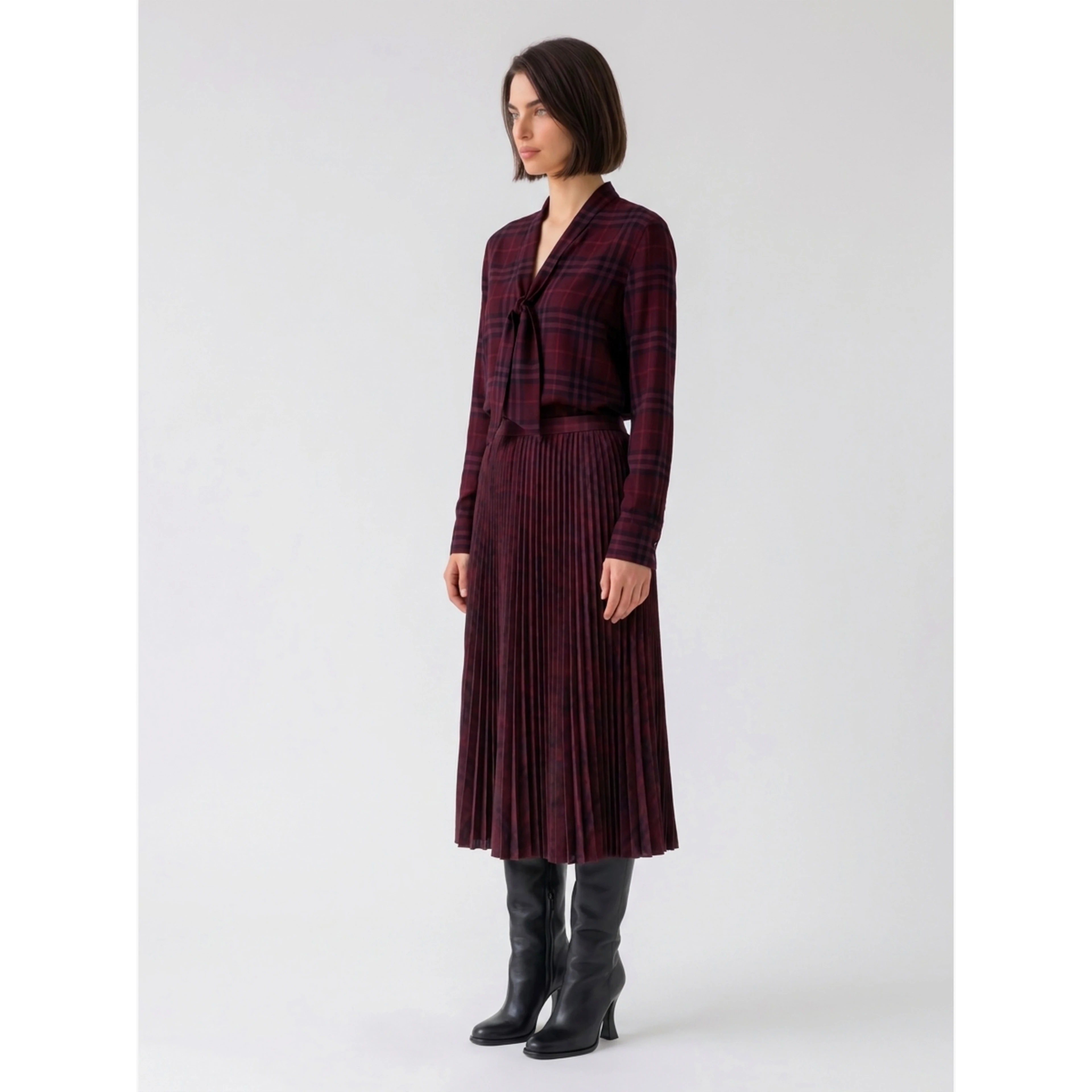 Pleated wool midi skirt